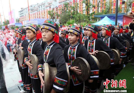 大化县成立历史（广西大化瑶族自治县庆祝成立30周年）(6)