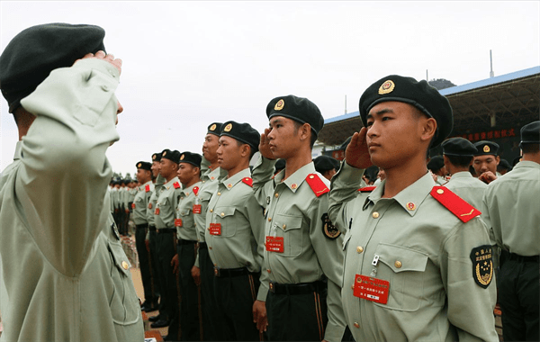 武警哪些人容易留队(武警什么专业能长期留队)