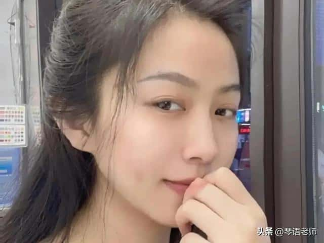 天蝎女喜欢一个人什么表现（天蝎座喜欢一个人的表现）