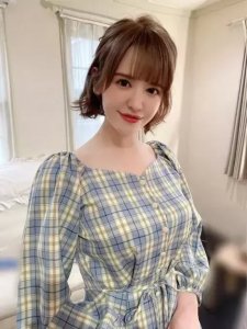 ​神秘佳丽千鹤えま写真分享，女子力妩媚入侵！