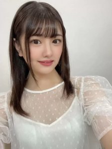 ​暗黑女老师春日えな写真分享，北海道第一热情！