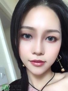 ​蓝色美瞳适合妆容图片 蓝色美瞳妆容搭配推荐