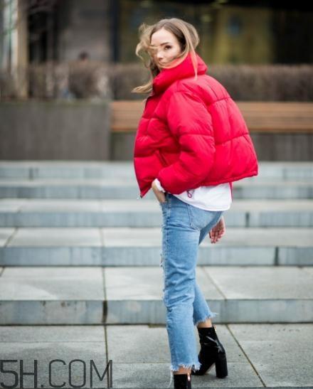 羽绒服配什么鞋子？羽绒服搭配鞋子图片