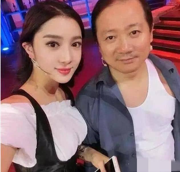 有一种基因叫“谢广坤”女儿，本以为长得丑，看清正脸后：岳父好