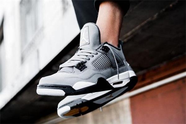 aj4 cool grey货量大吗 aj4酷灰会涨价吗