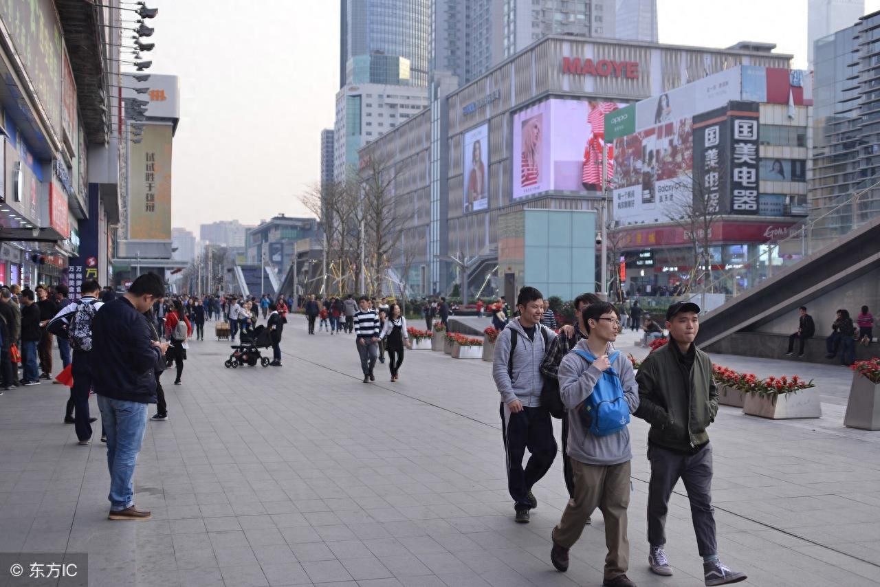 探访深圳华强北，它被称为中国最大的电子市场，你来过这里吗？